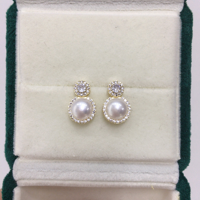 Natural Freshwater Pearl Earrings.
