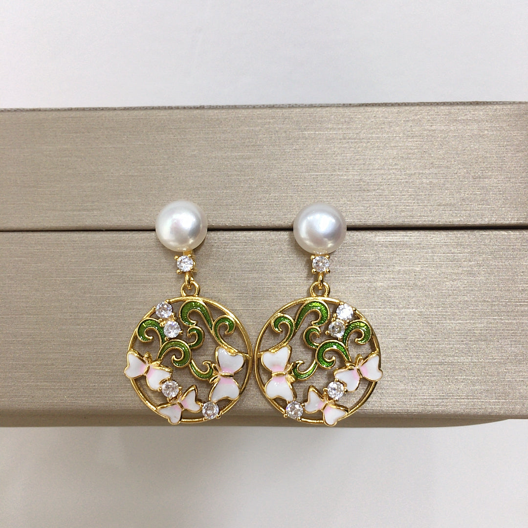 Handmade Natural Freshwater Pearl Earrings.