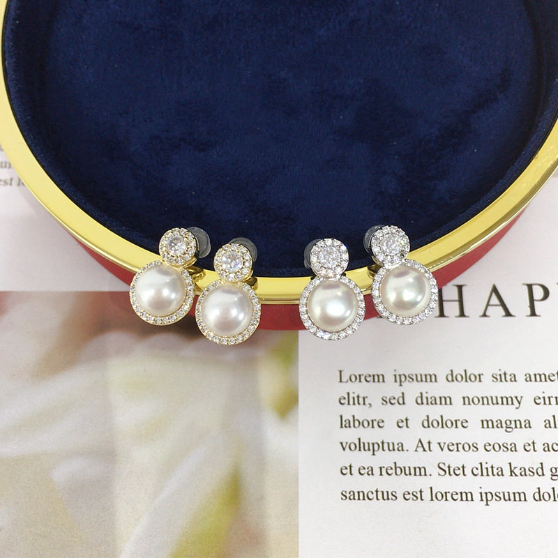Natural Freshwater Pearl Earrings.