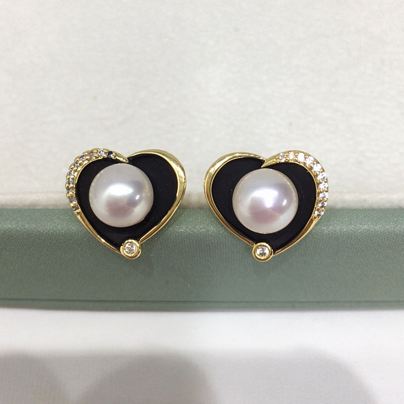 Handmade Natural Freshwater Pearl Earrings.