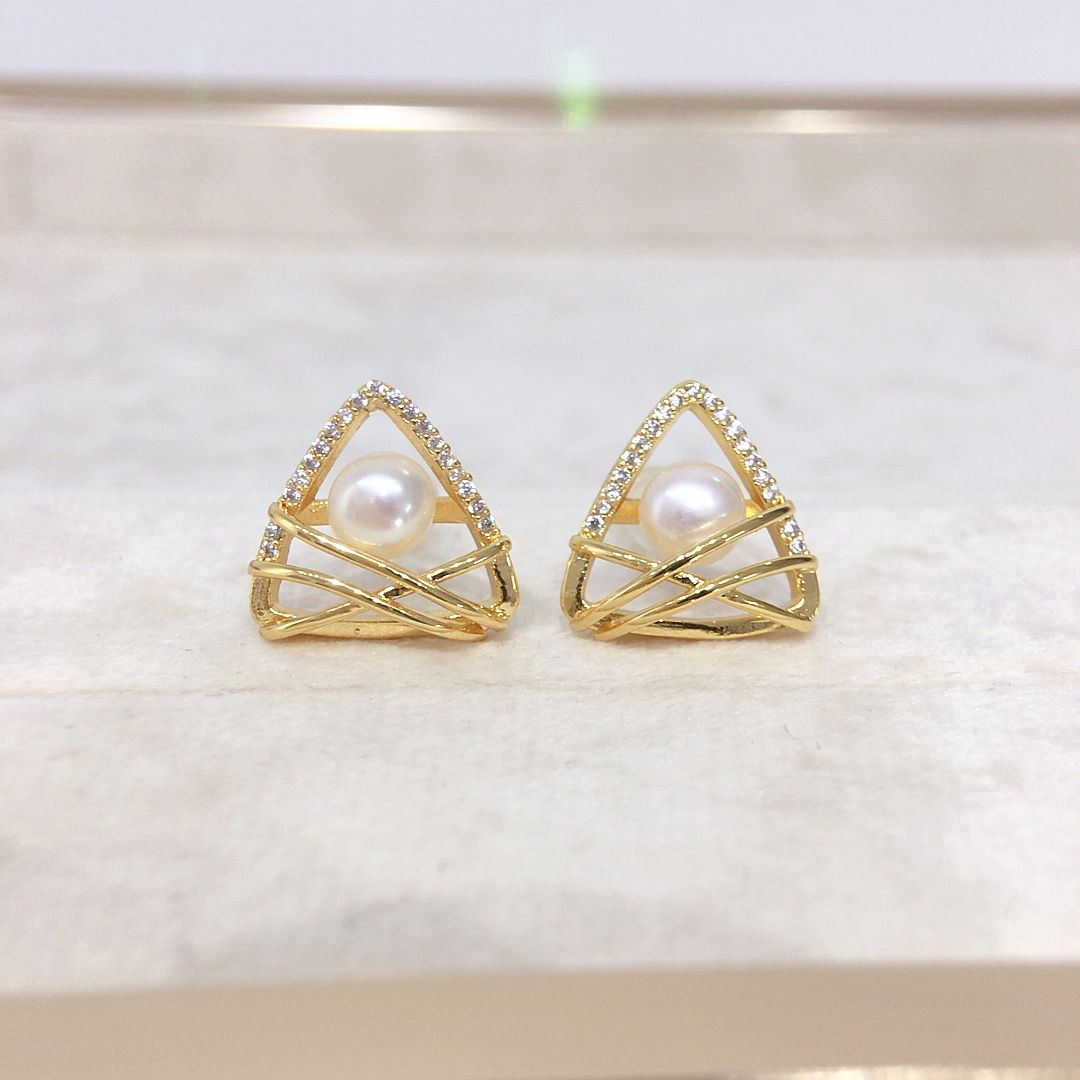 Handmade Natural Freshwater Pearl Earrings.