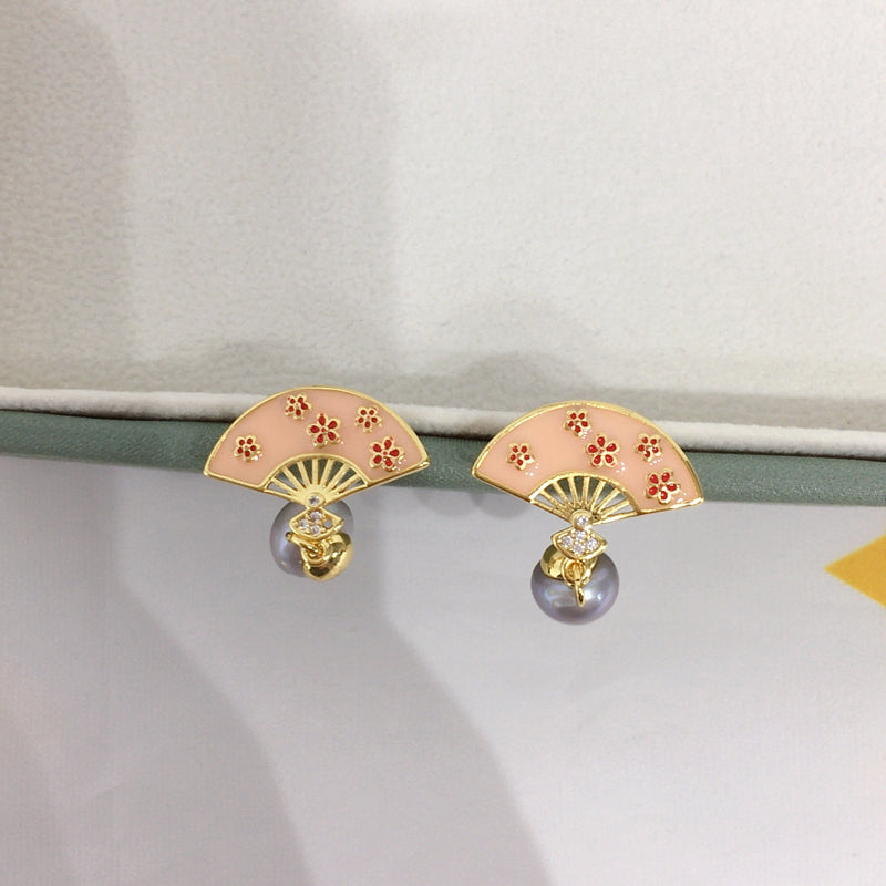 Handmade Natural Freshwater Pearl Earrings.