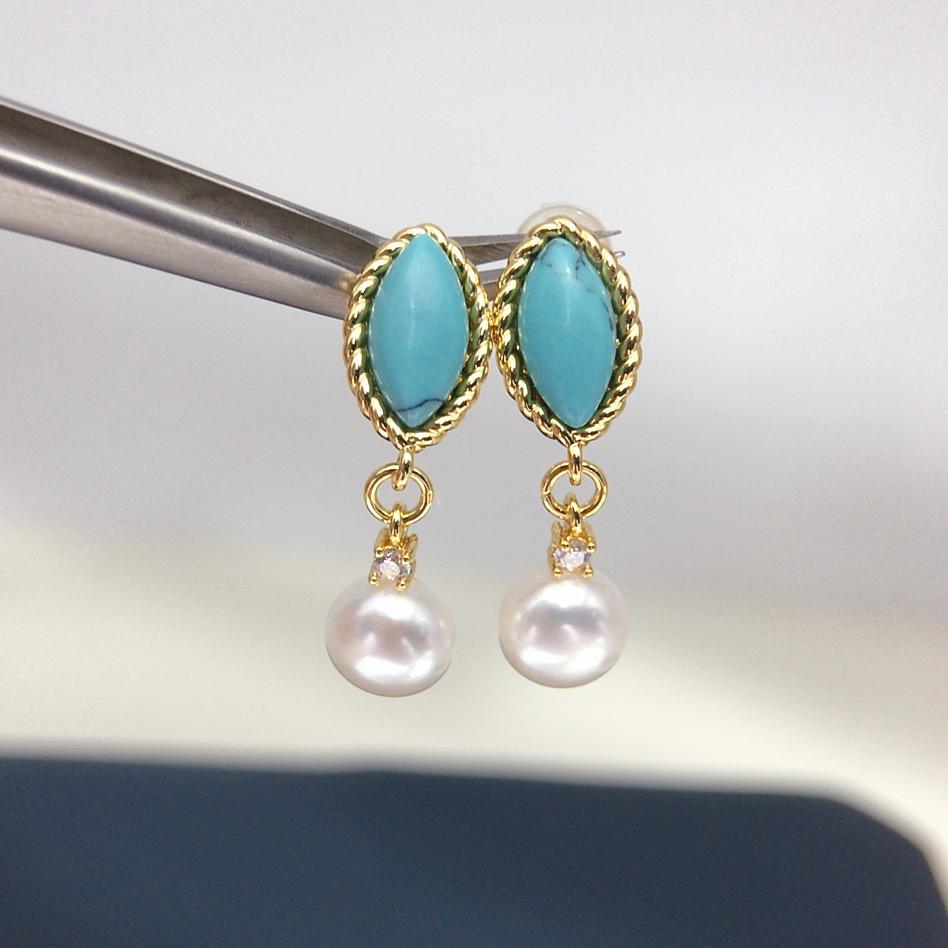 Handmade Natural Freshwater Pearl Earrings.