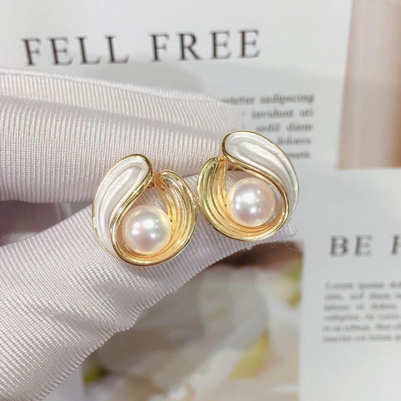 Handmade Natural Freshwater Pearl Earrings.