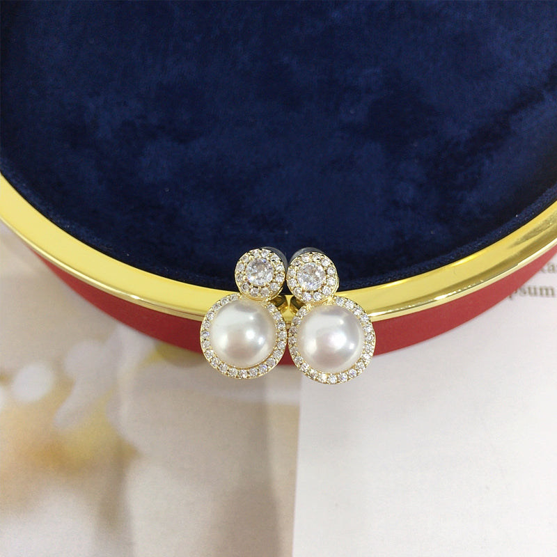 Natural Freshwater Pearl Earrings.