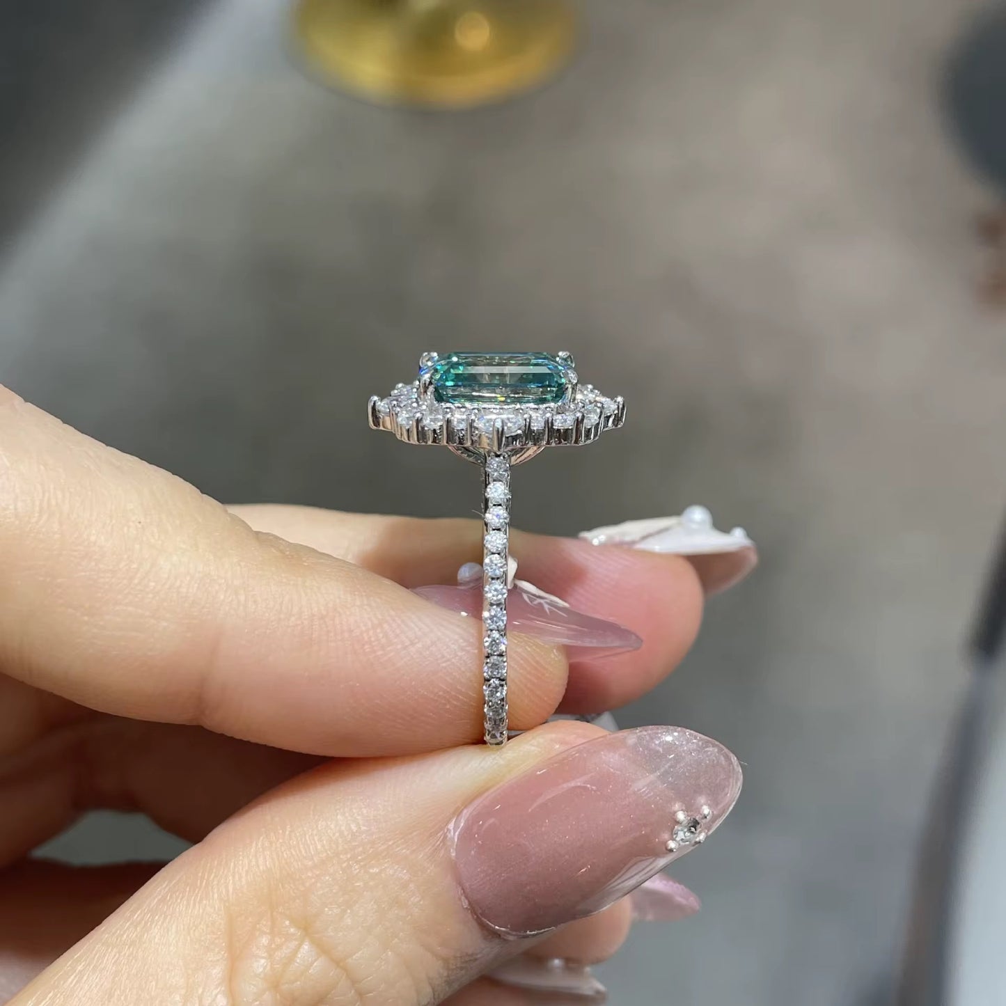 8*10mm 4ct Green Moissanite Ring with 925 silver for women
