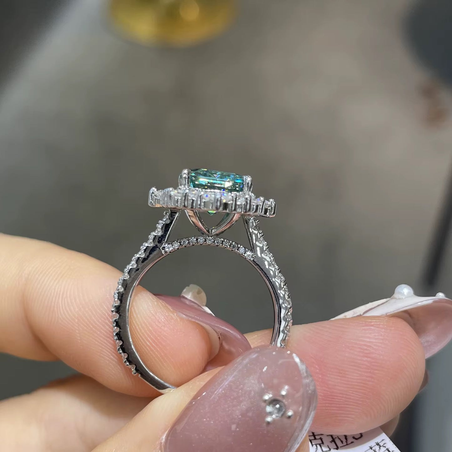 8*10mm 4ct Green Moissanite Ring with 925 silver for women
